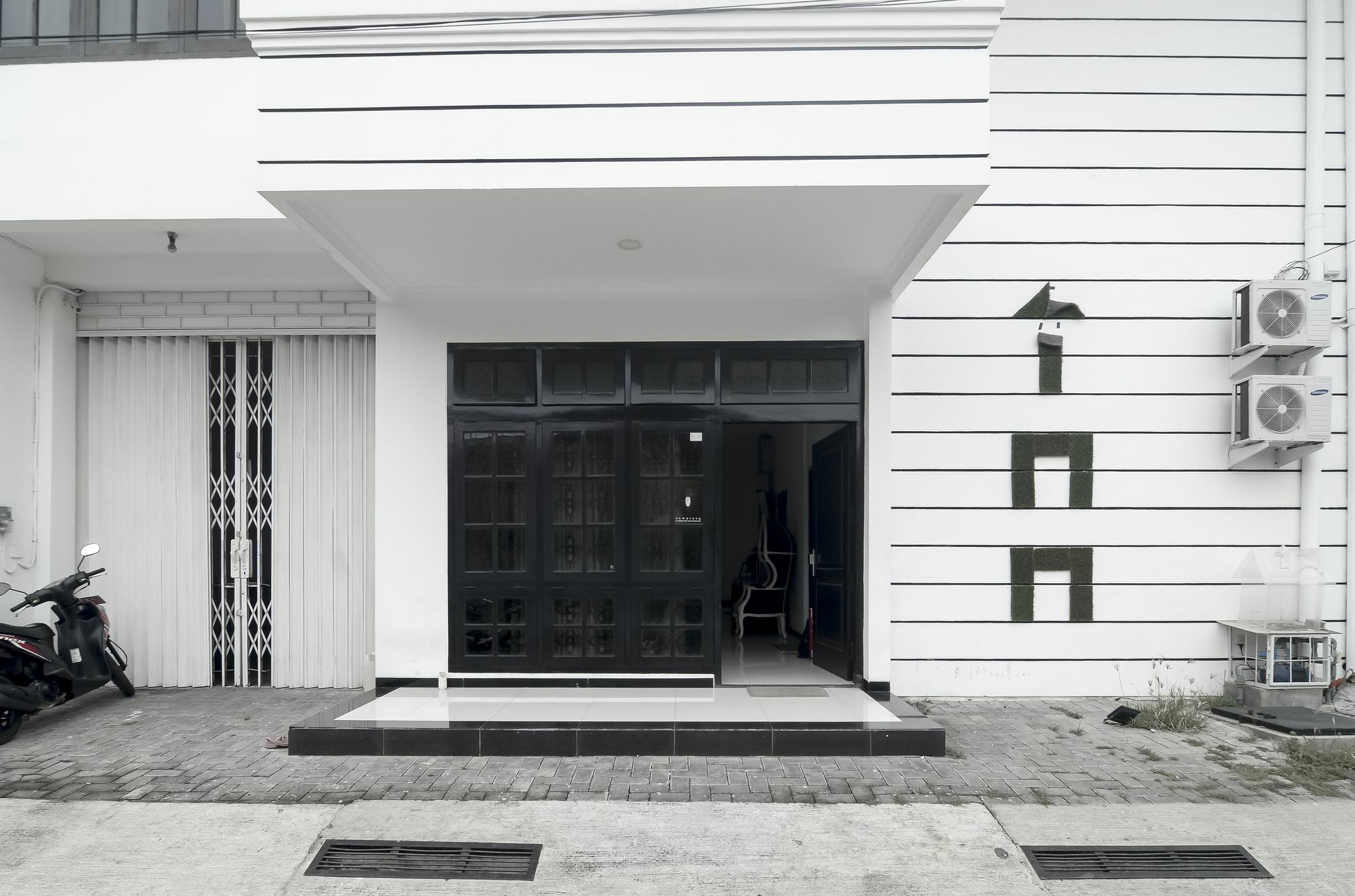 Reddoorz Near Poncol Station Hotell Semarang Exteriör bild