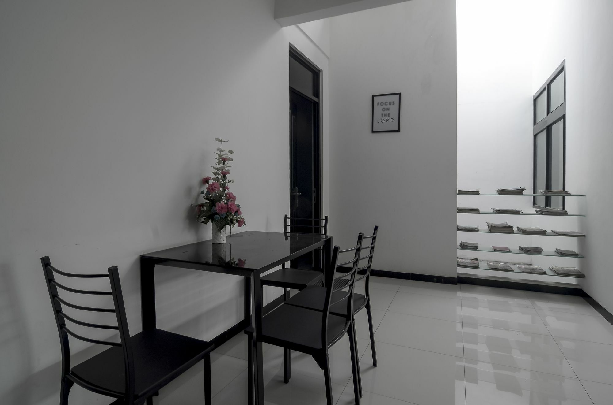 Reddoorz Near Poncol Station Hotell Semarang Exteriör bild